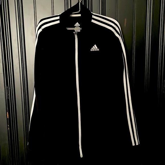Adidas - Picture 1 of 2